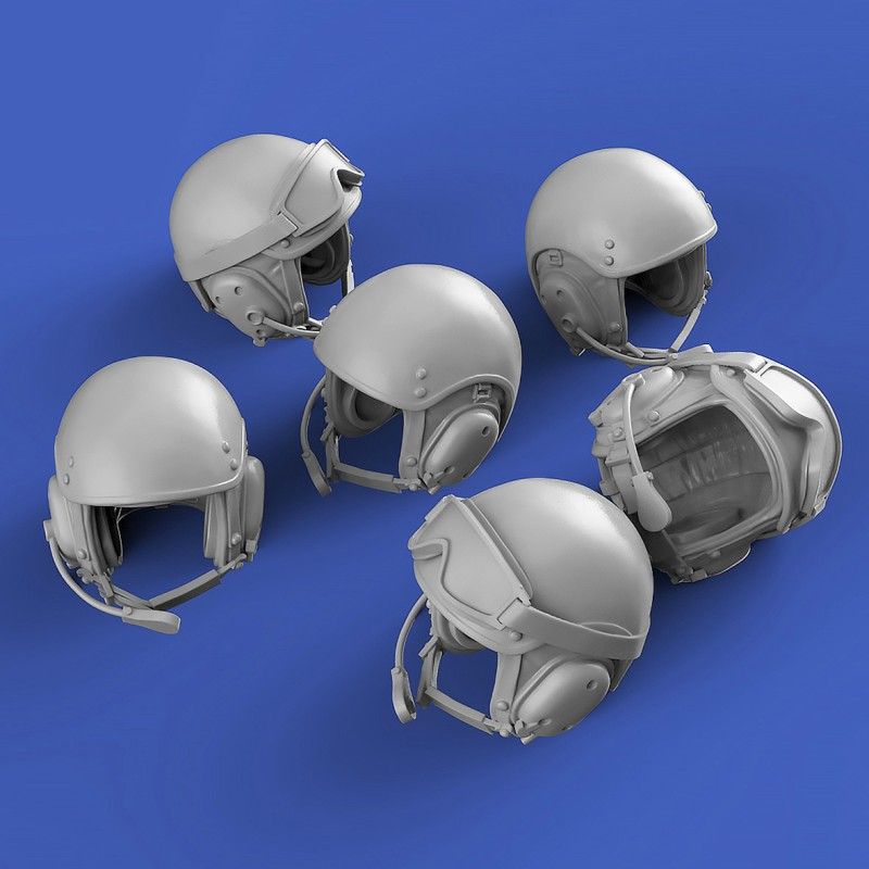 1:35 IDF CVC helmets set