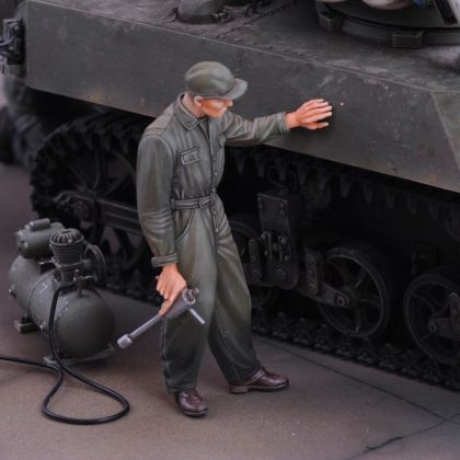 1:72 U.S. mechanic