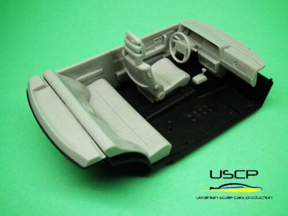 1:24 Volvo 240 Road Car Interior (TransKIT)