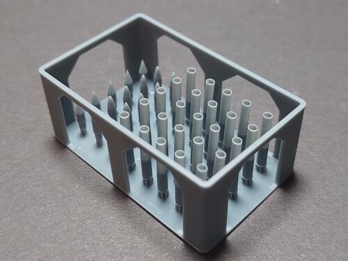 1:35 WWII German 7,5cm PaK40 anti-tank gun ammo