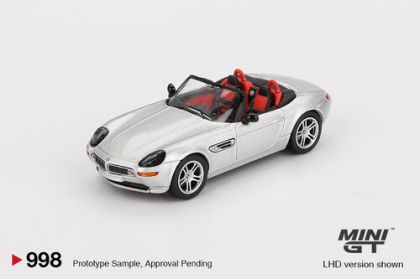 1:64 BMW Z8 Titanium Silver 2003 Blister