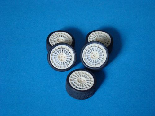 1:24 18'' Lancia Wheels (5 Resin Wheels + 5 Tyres) for Hasegawa kits