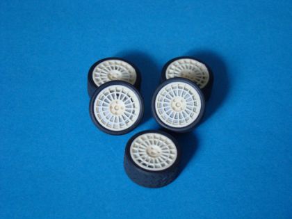 1:24 18'' Lancia Wheels (5 Resin Wheels + 5 Tyres) for Hasegawa kits