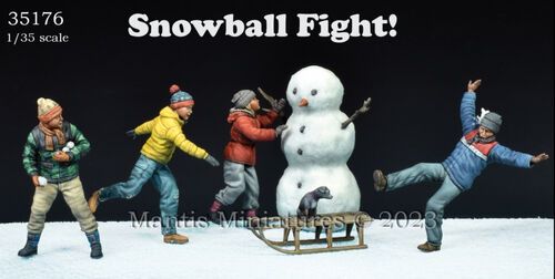 1:35 Snowball Fight
