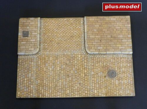 1:35 Display Base - Cobblestone Street Intersection