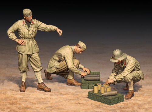 1:35 Italian WWII Soldiers in North Africa - Loading 100/7 100mm Artillery Shells (3 Figures)