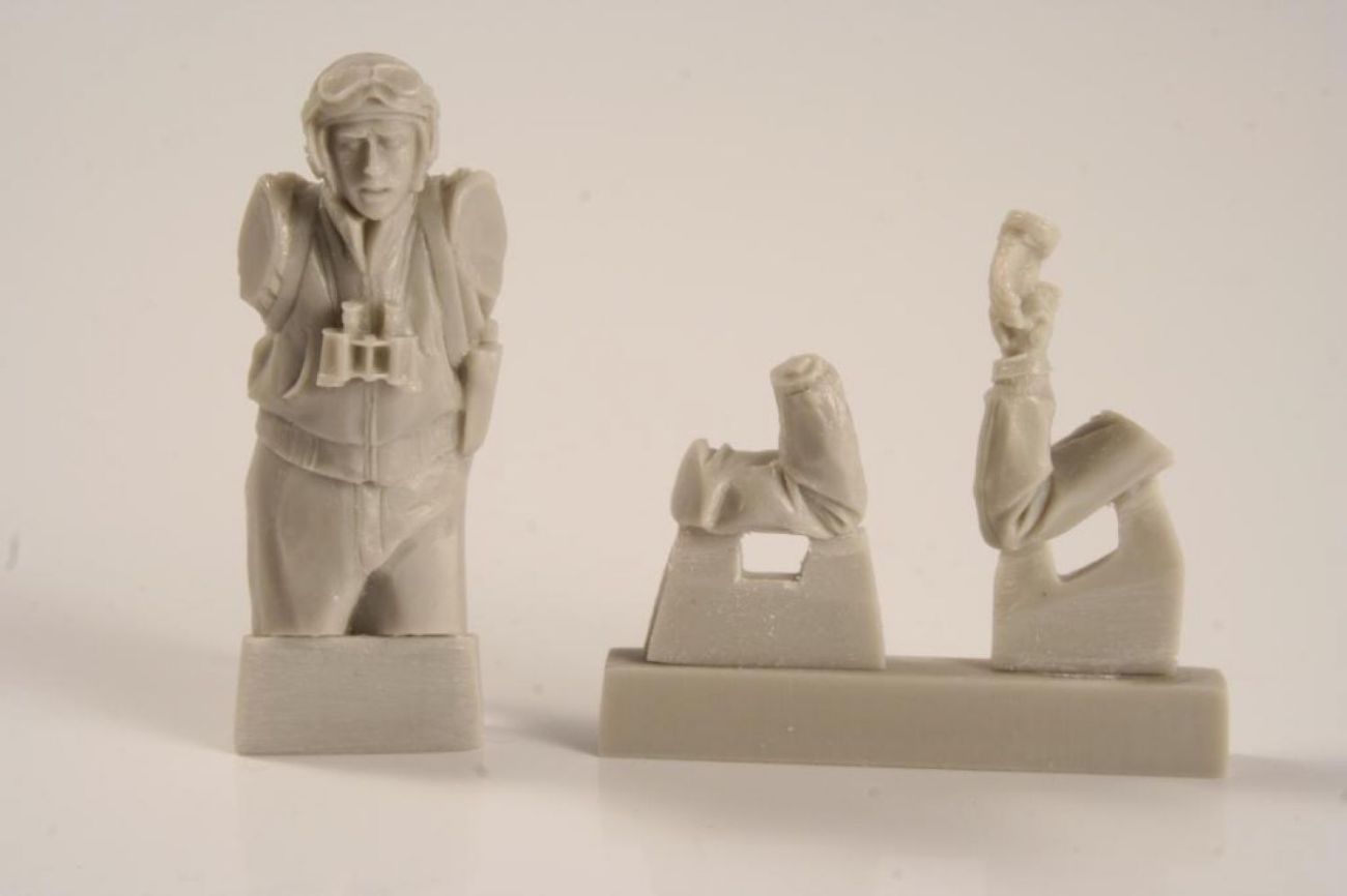 1:35  US WW II Tank Commander in turret