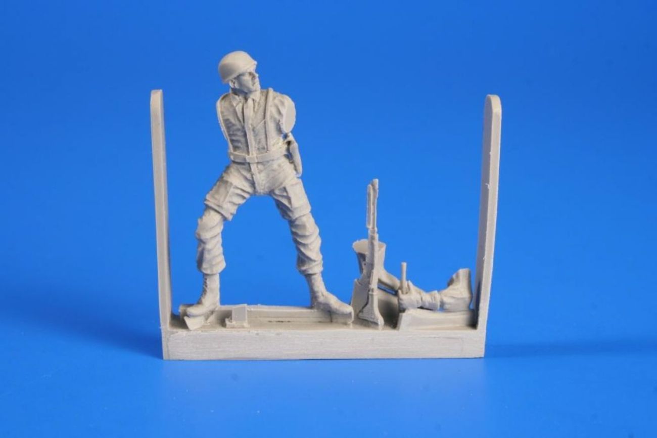 1:48 German WW II Paratroops with FG-42