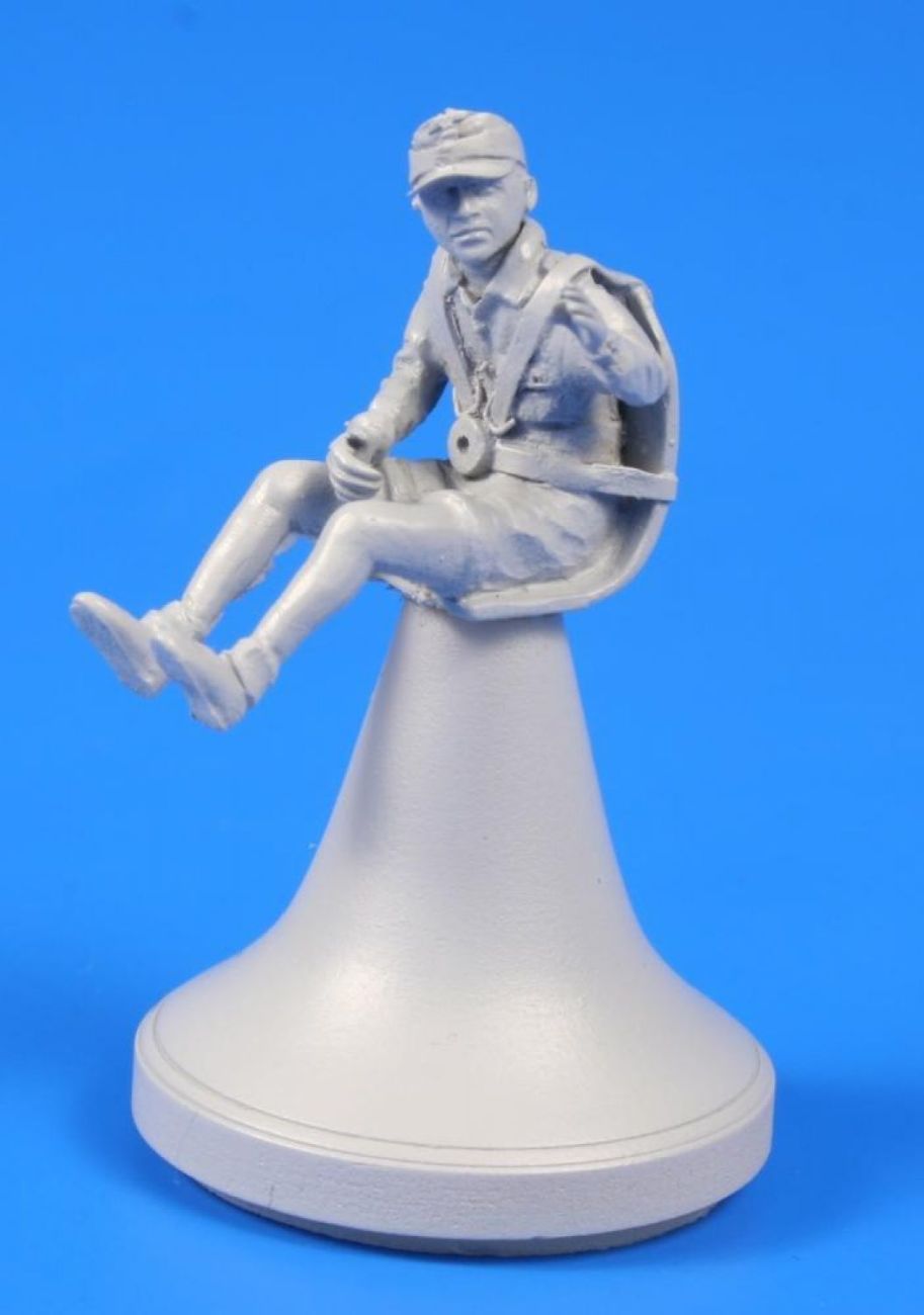 1:48 German SG-38 Glider Pilot