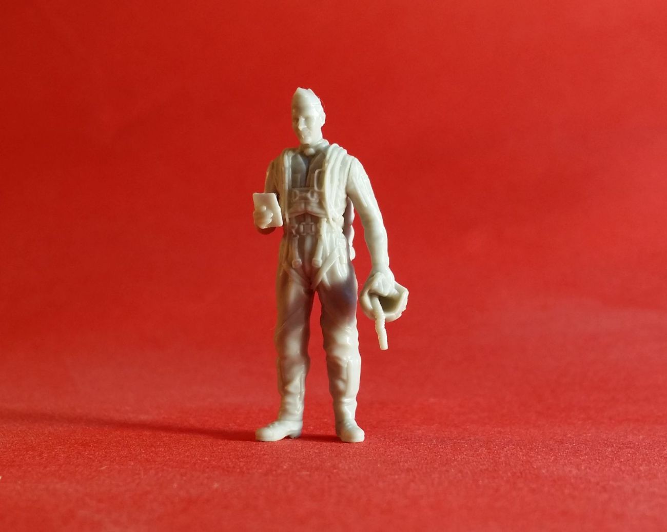 1:48 Swedish Airforce Pilot 1950s to 1970s w/parachute