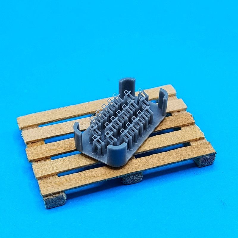 1:24 Door Striker Plate (20 pcs / 3D-Printed)