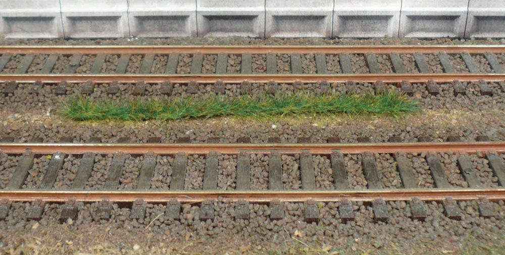 Gauge Neutral grass strips darkgreen 5-6 mm / 10 pc