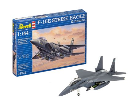 1:144 F-15E Strike Eagle & bombs