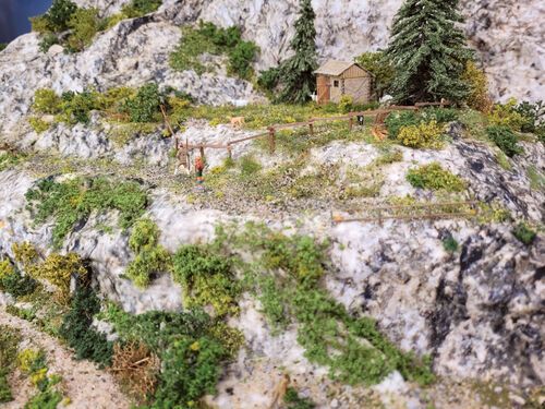 Crumple Rock Foil Granite Rock (60 x 40 cm)