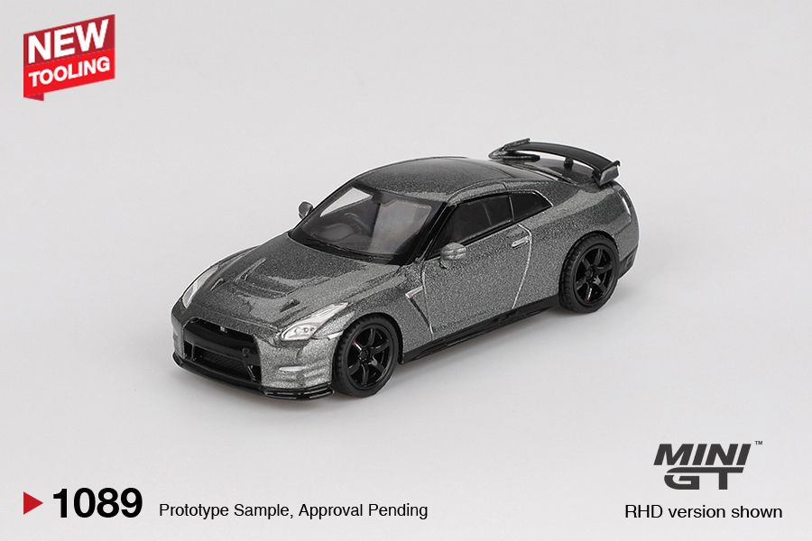 1:64 Nissan GT-R 2013 (Nismo R35 CRS Version) 2013 Dark Metal Gray (Blister)