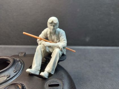1:35 PTO Sherman Tank Loader with Trophy (1 Figure)