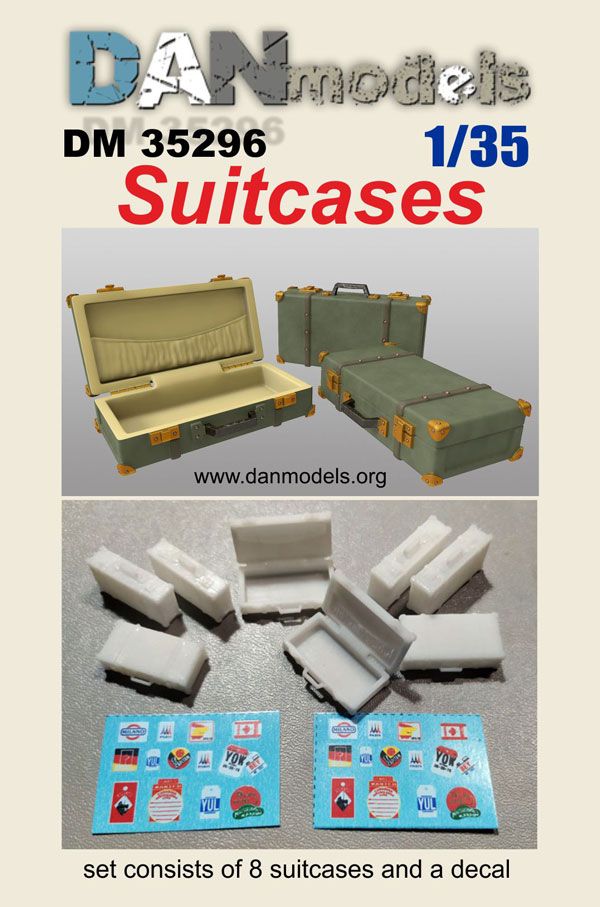 1:35 Suitcases. 8 pcs resin. decal