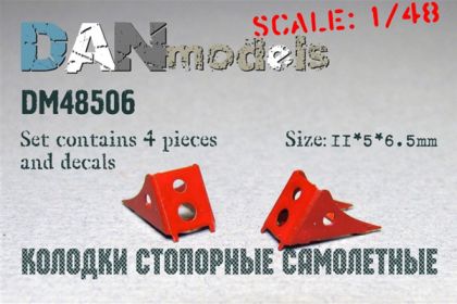1:48 Aircraft chocks #4, 4 pcs + decal 11*5*6,5 mm