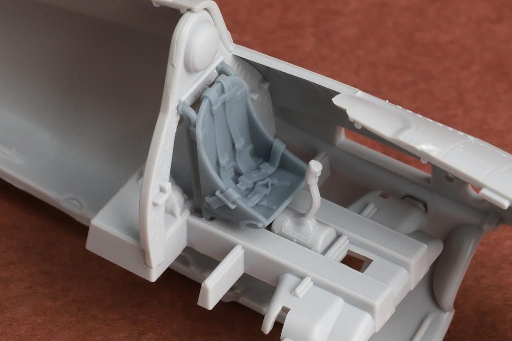 1:72 Wildcat F4F-3/4 & FM2 pilot seat with full harness