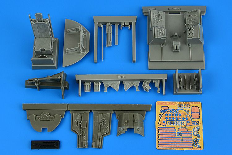 1:32 Douglas A-1J (AD-7) Skyraider - Cockpit Set (for Trumpeter Kits)