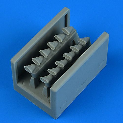 1:48 Spitfire Mk.IXe/TR.9 fishtail exhaust - Airfix
