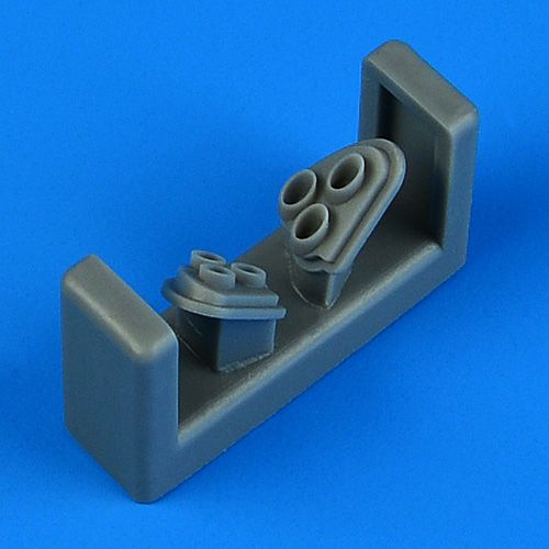 1:72 F4U-1 Corsair exhaust - Tamiya