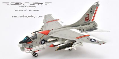 1:72 A-7E CORSAIR II VA-86 SIDEWINDERS AJ401 1978