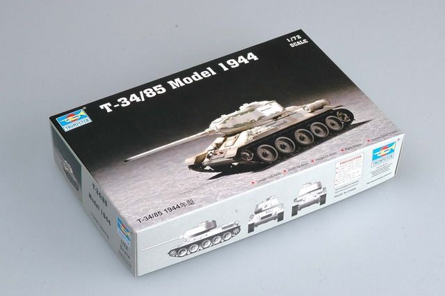 1:72 T-34/85 Model 1944