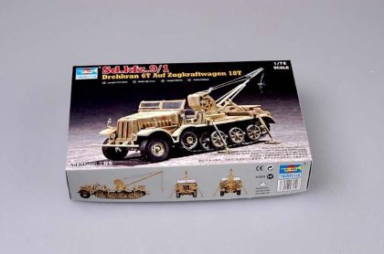 1:72 Sd.kfz.9/1 Drehkran 6t auf Zugkraftwagen 18T