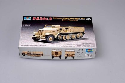 1:72 Sd.Kfz.9 Schwere Zugkraftwagen 18t (Late Version)