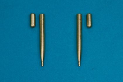 2 x 20mm Hispano cannons