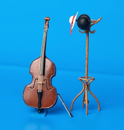 1:35 Basa s věšákem