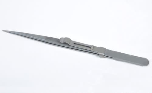 160mm Fine Serrated Locking Tweezers