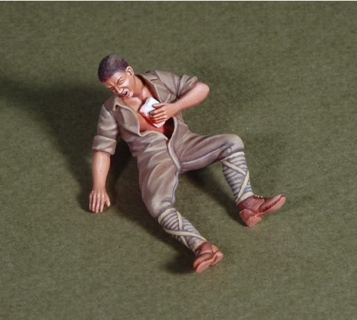 1:35 WWII Japanese Tanker wounded