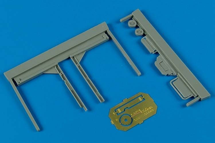 1:32 Stand for ACES II seat