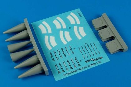 1:32 Aircraft warning cones