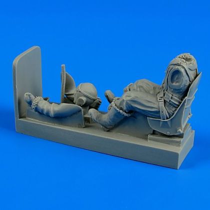 1:32 R.A.F. Pilot with seat for Spitfire
