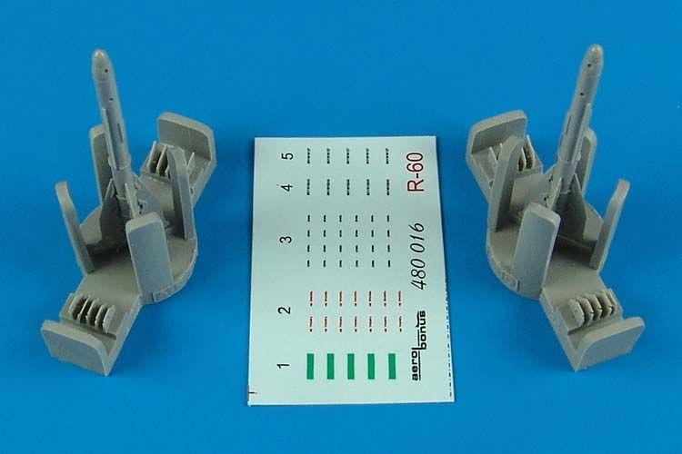 1:48 R-60 (AA-8 Aphid) air-to-air missiles