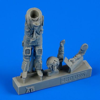 1:48 British Sea Harrier Pilot, Falklands War, 1982