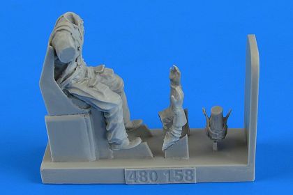 1:48 Czechoslovakian Air Force Fighter Pilot with seat for Avia B.534 III. Series (1935-1939)