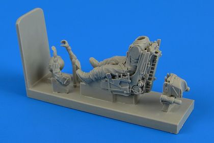 1:48 Soviet Pilot with ejection seat for Su-22/Su-25
