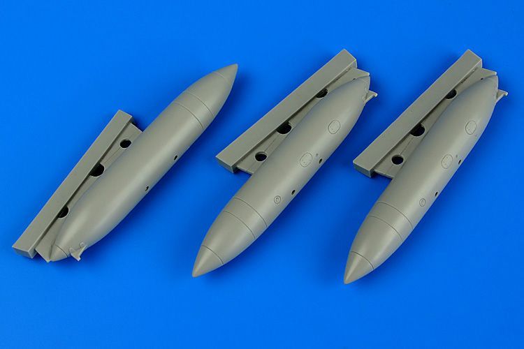 1:72 F/A-18A/C Hornet external fuel tanks