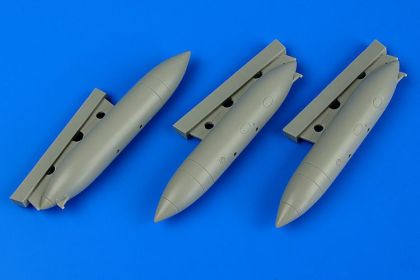 1:72 F/A-18A/C Hornet external fuel tanks