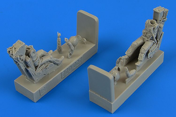 1:72 US Navy Pilot & Operator with ejection seats for F14A/B Tomcat