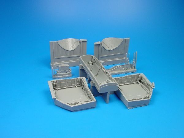 1:32 Su-27 Flanker B wheel bays