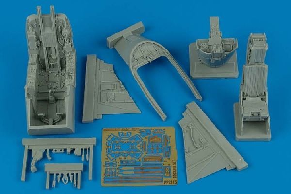 1:32 AV-8B Harrier II cockpit set