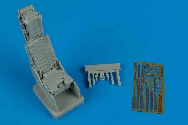 1:32 SJU-4/7A ejection seat - (for US AV-8B versions)