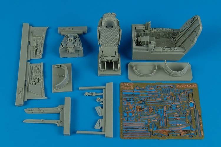 1:32 MiG-23MF Flogger B cockpit set
