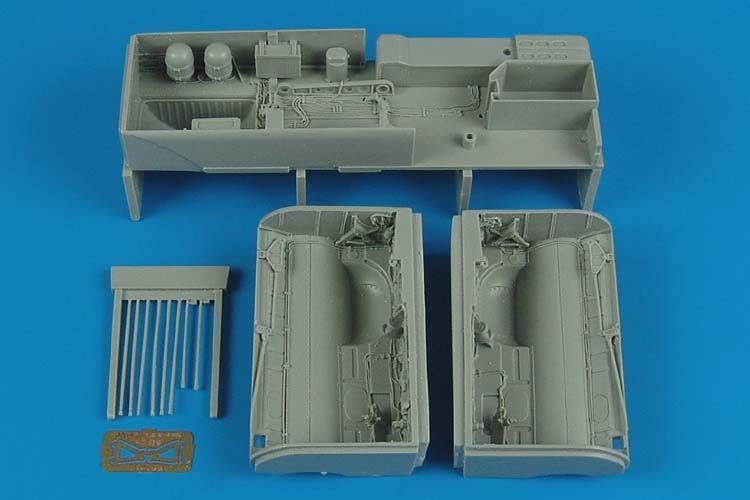 1:32 Su-25K Frogfoot A wheel bays