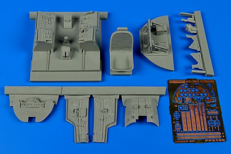 1:32 A-1H (AD-6) Skyraider cockpit set